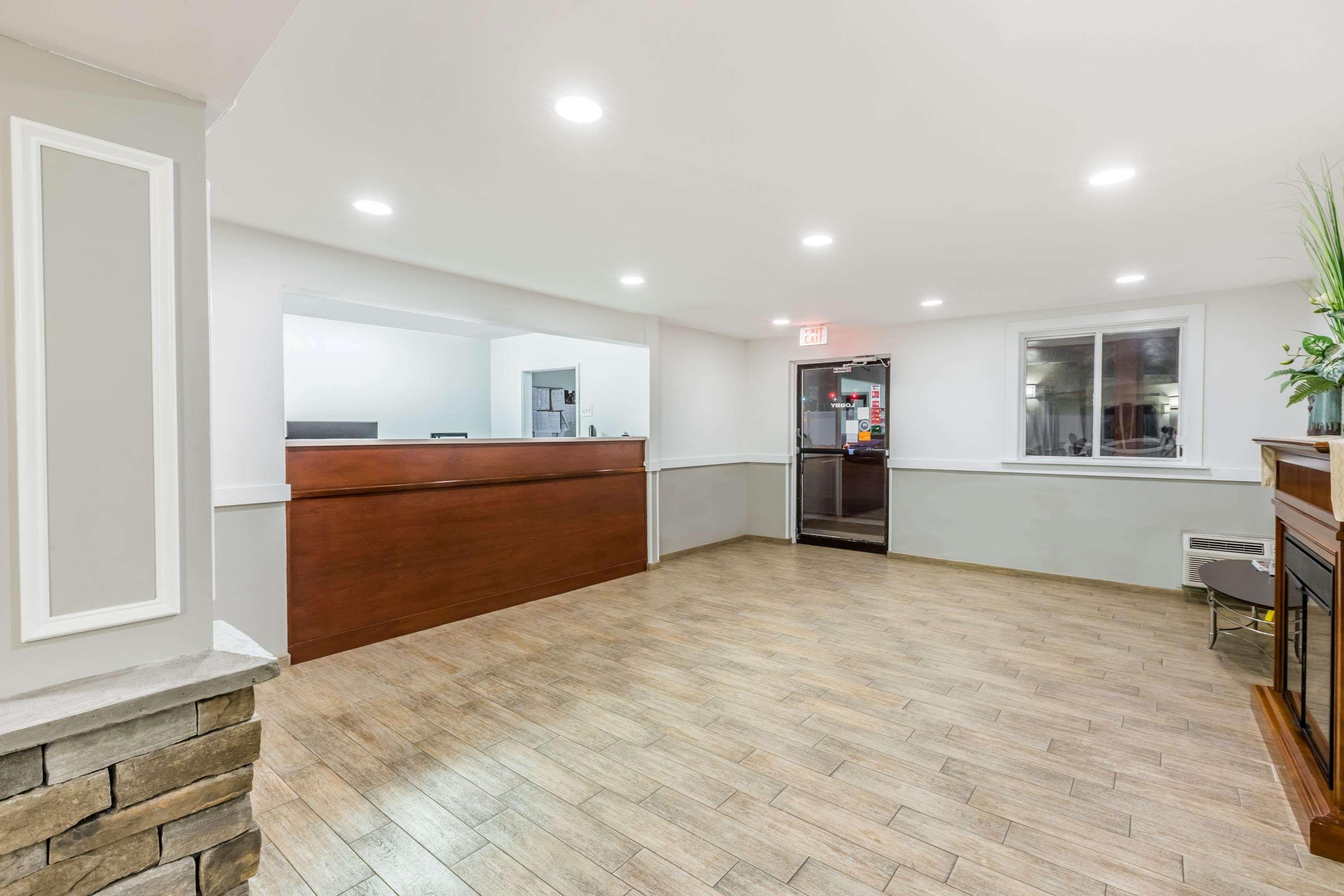 Super 8 by Wyndham Nyack NY Hotel Bagian luar foto