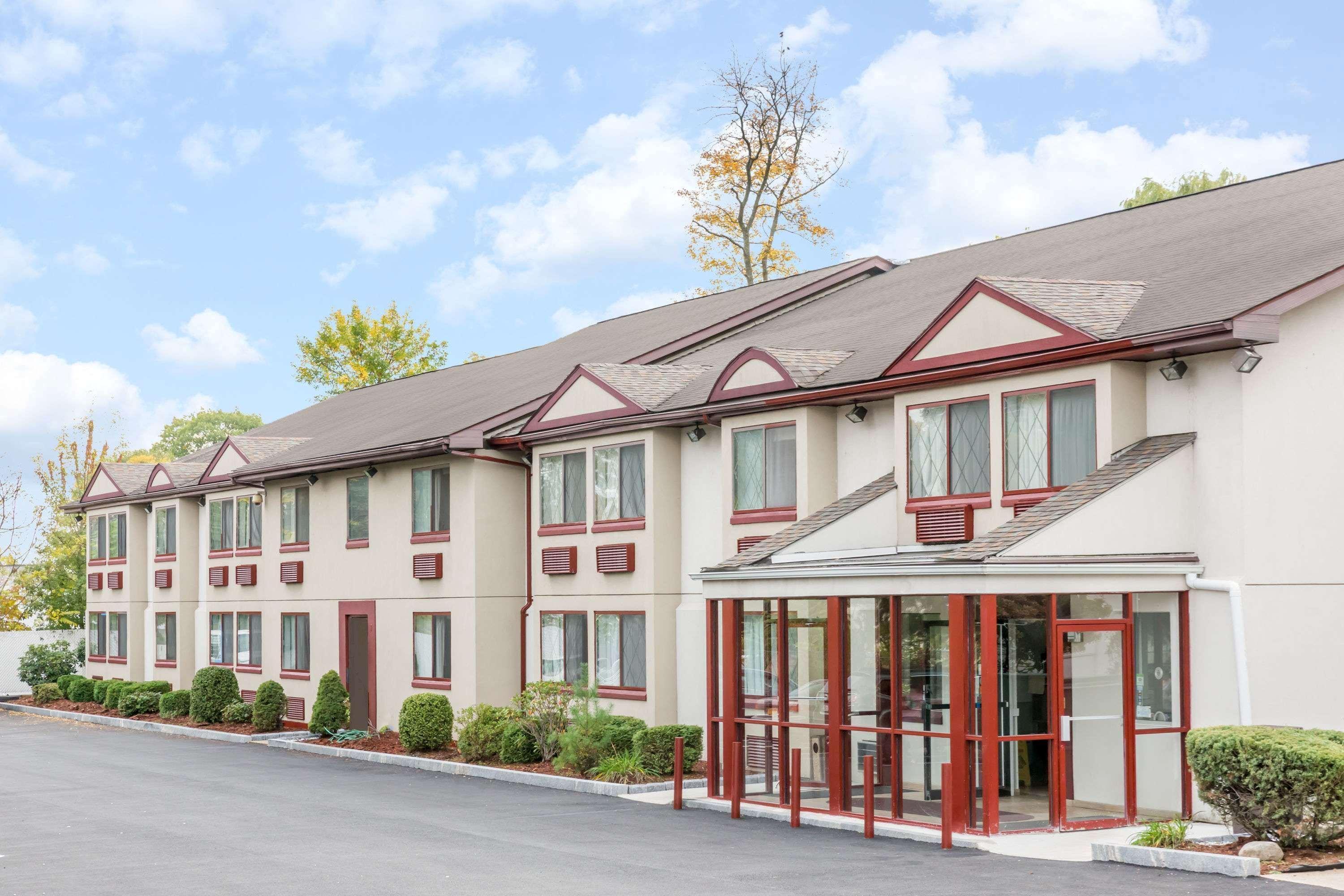 Super 8 by Wyndham Nyack NY Hotel Bagian luar foto